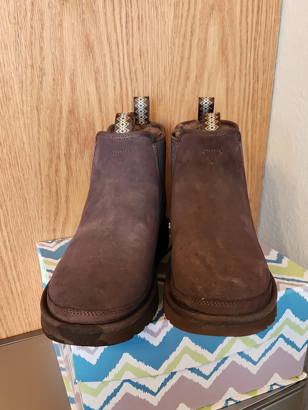 UGG Men's Dark Brown Suede Chukka Boots